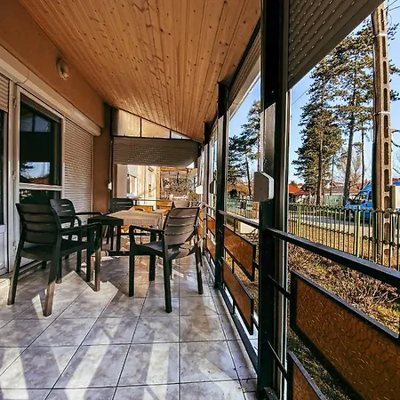 All Season Apartman Διαμέρισμα *